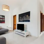 Home2book Atlantic View Escape In דירה