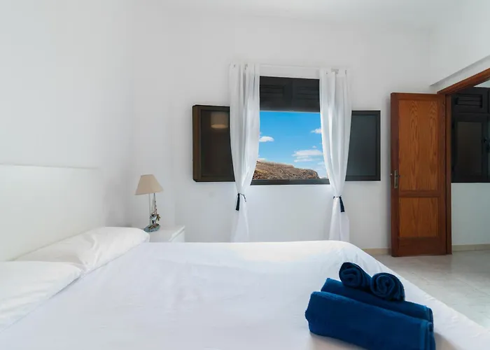 Home2book Atlantic View Escape In